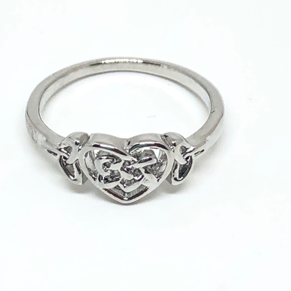 Sterling Silver Heart/Celtic Knot Ring - Picture 3 of 5